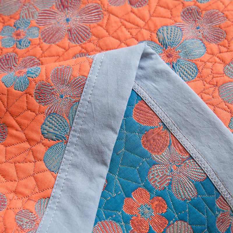 Couette en gaze de coton à trois couches avec fleurs en fleurs