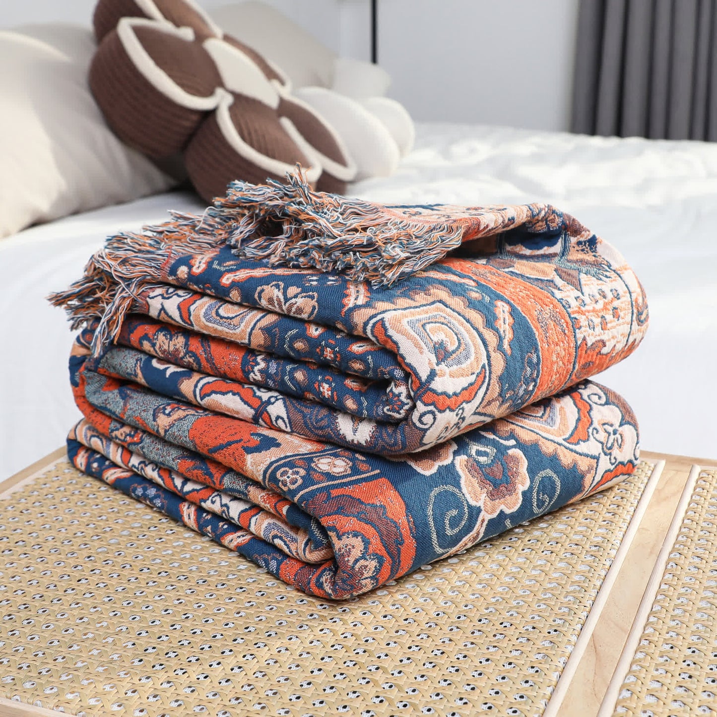 Couette réversible en gaze de coton marocaine avec pompons