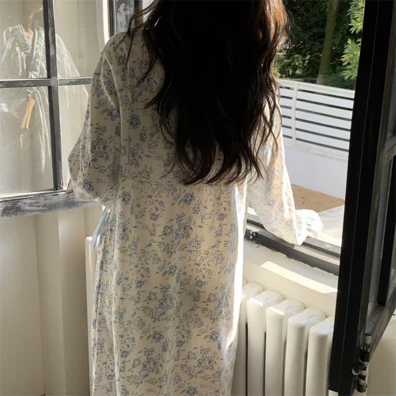 Chemise de nuit bleue Ownkoti à motif floral, manches longues et volants - image 6