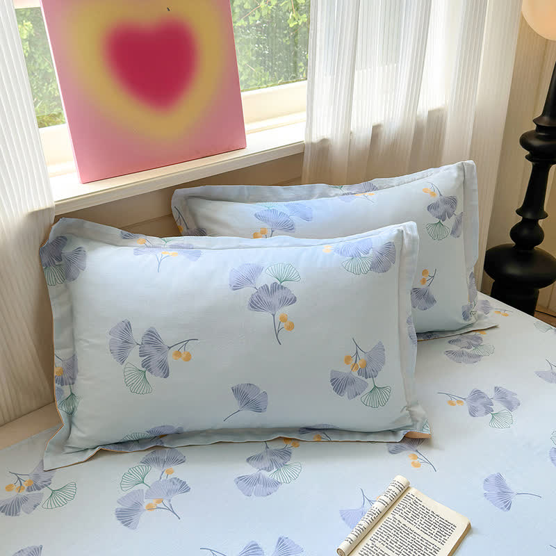 Linge de lit en pur coton orné d'une feuille de ginkgo bleue - 2 taies d'oreiller - 48 cm x 74 cm - image 1