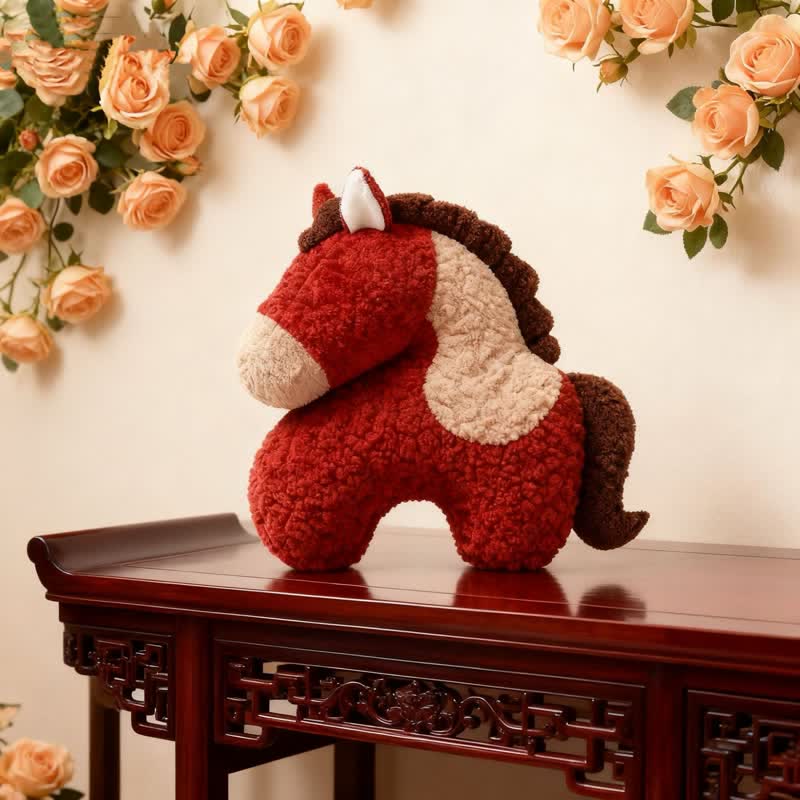 Coussin festif en sherpa avec mascotte de cheval rouge - image 6