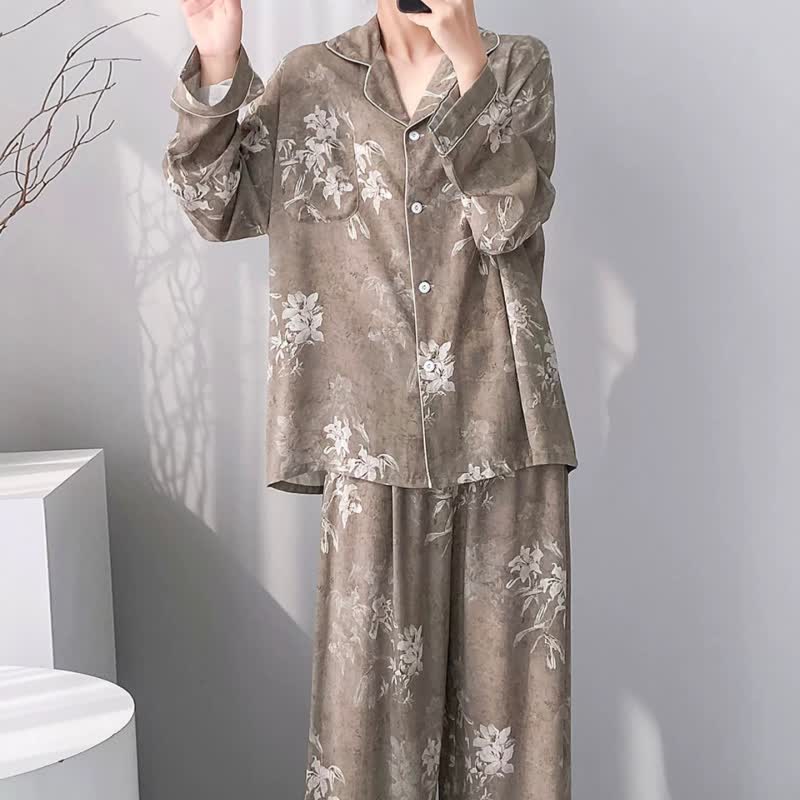 Ensemble pyjama élégant à motif lys - image 3