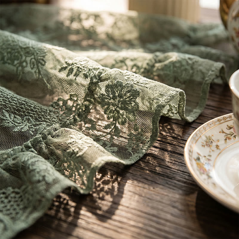 Nappe romantique à dentelle florale et bordure à volants - image 5