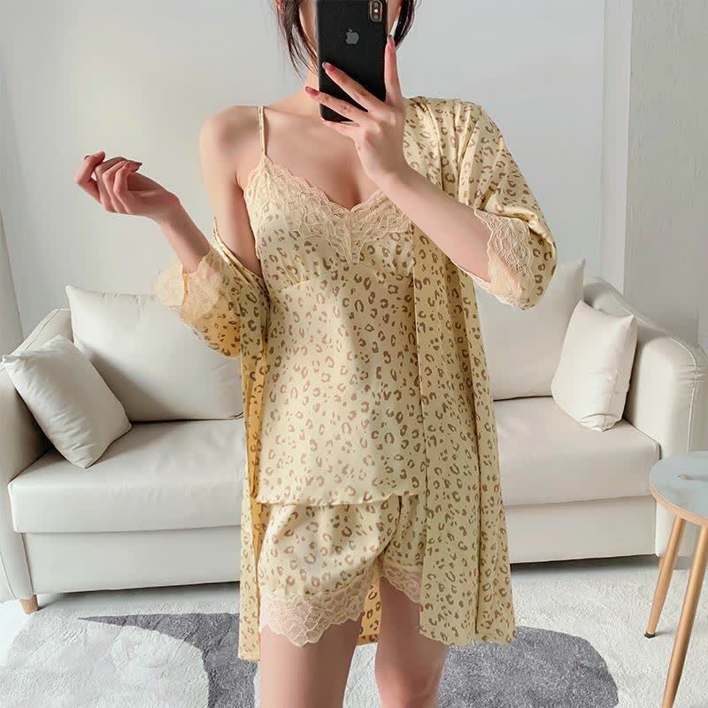 Ensemble short et peignoir à imprimé léopard avec bordure en dentelle - image 10