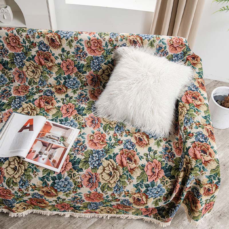 Housse de canapé à pompons et motif rose de style campagnard