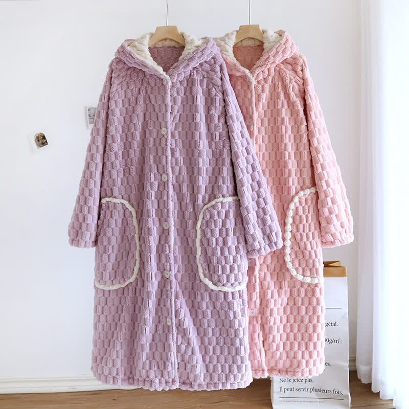 Peignoir en flanelle chaude de couleur unie avec capuche