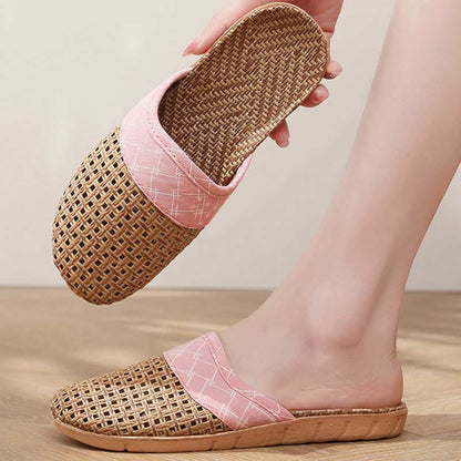 Chaussons plats modernes, creusés et antidérapants