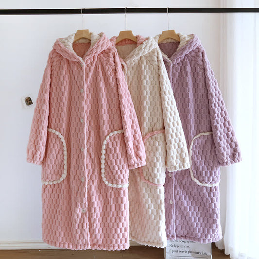 Peignoir en flanelle chaude de couleur unie avec capuche