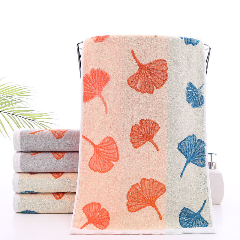 Serviette douce en pur coton avec feuilles de ginkgo