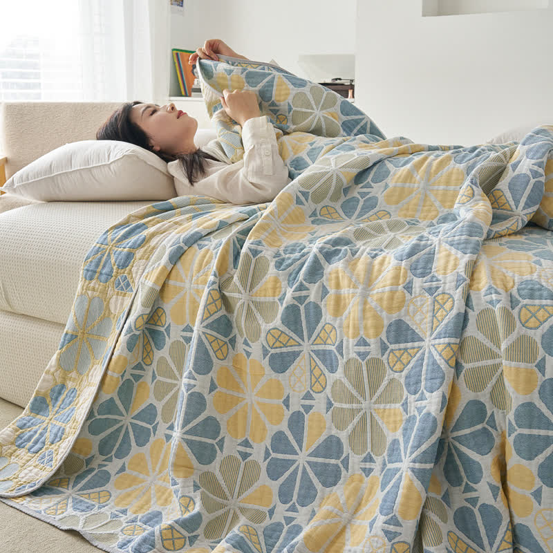 Couette d'été en gaze de coton à six couches avec motif floral