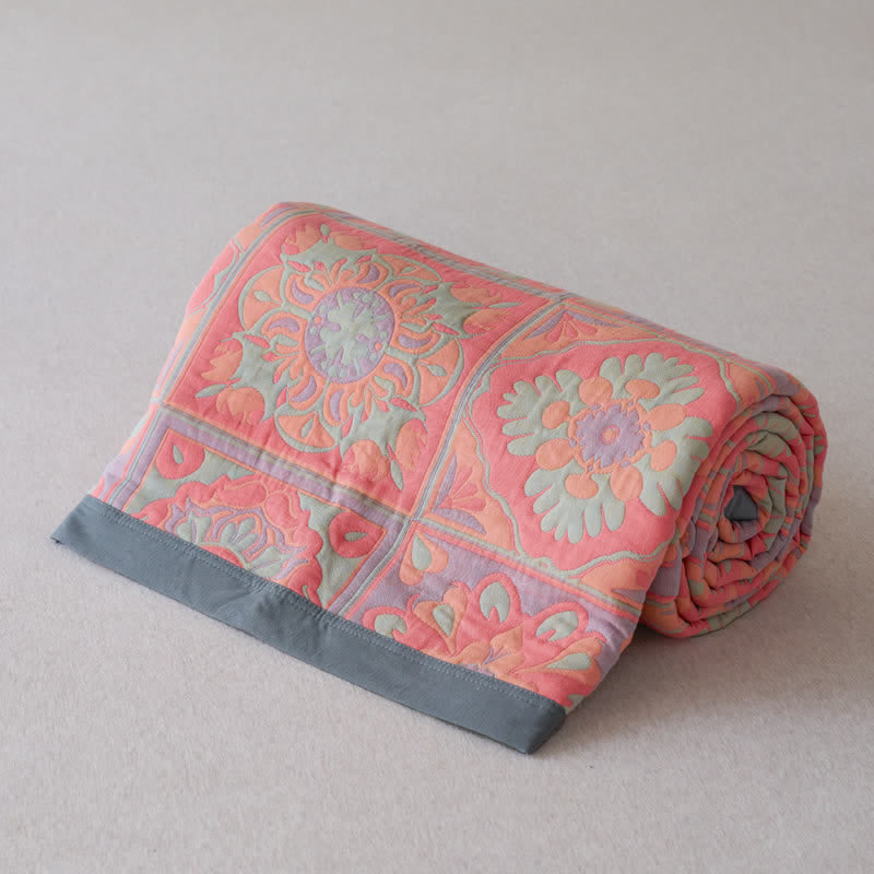Couette luxueuse en gaze de coton avec motif floral jacquard