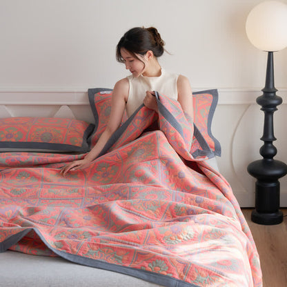 Couette luxueuse en gaze de coton avec motif floral jacquard