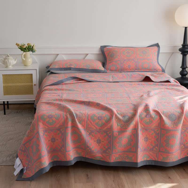 Couette luxueuse en gaze de coton avec motif floral jacquard