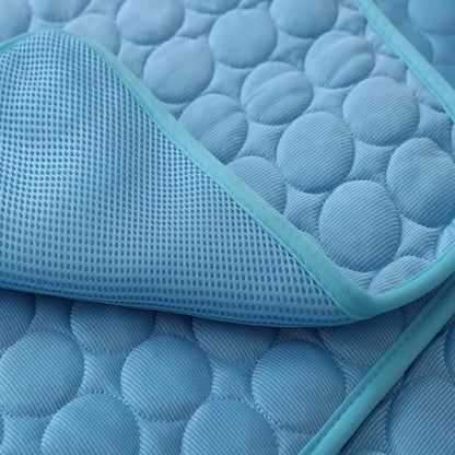 Tapis rafraîchissant d'été absorbant simple pour animaux de compagnie