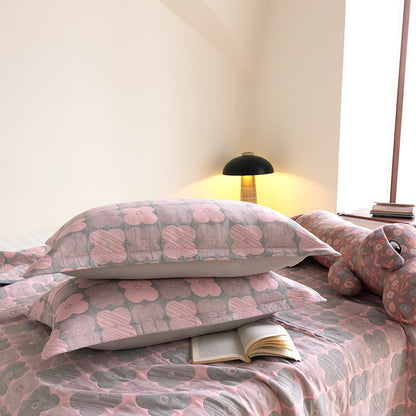 Couette en gaze de coton à trois couches avec des fleurs vibrantes
