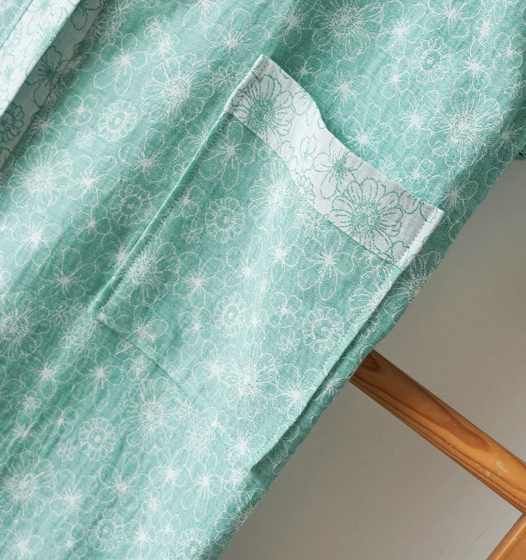 Peignoir d'été élégant en gaze de coton avec col en V