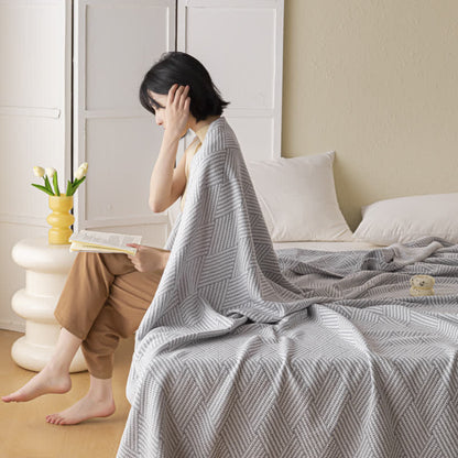 Couette douce en pur coton avec un motif de losange neutre
