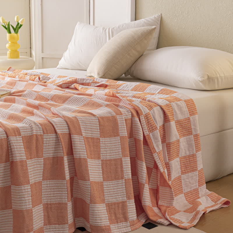 Couette moderne et respirante en pur coton avec un motif à damier