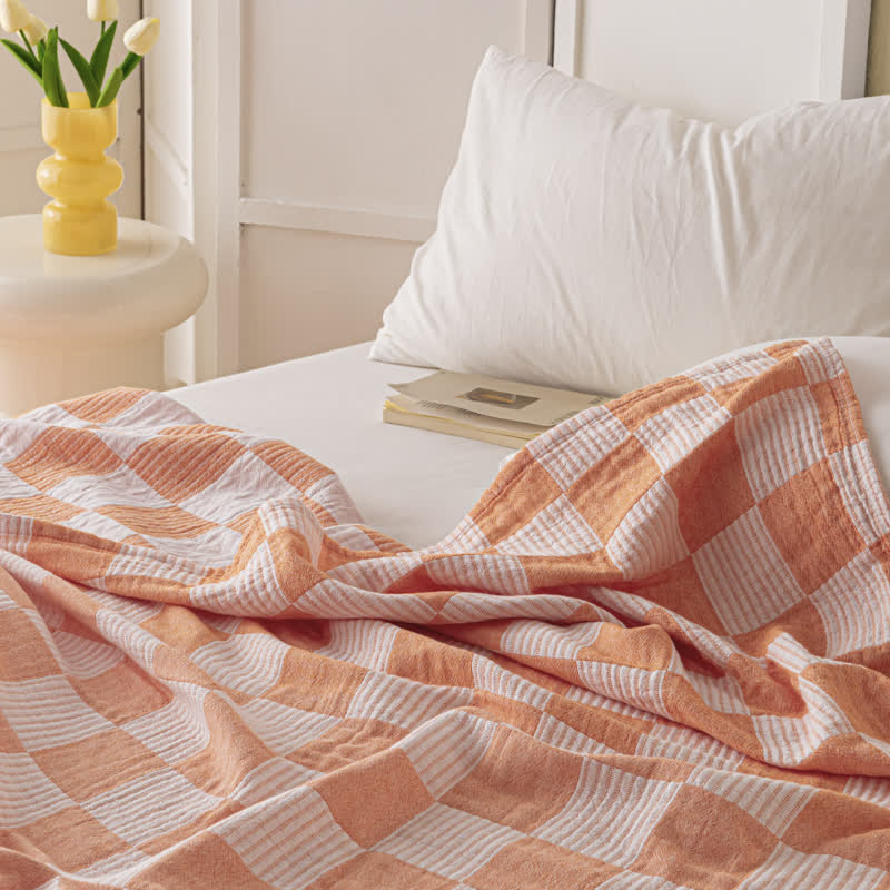 Couette moderne et respirante en pur coton avec un motif à damier
