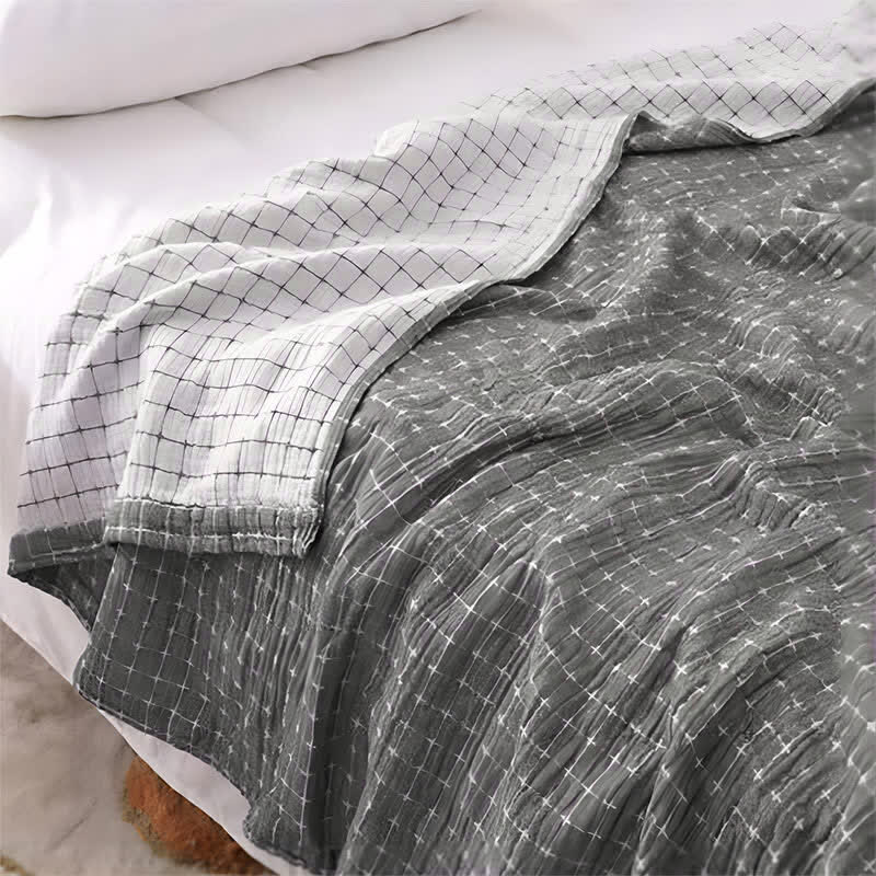 Couette légère en gaze de coton avec un motif quadrillé simple