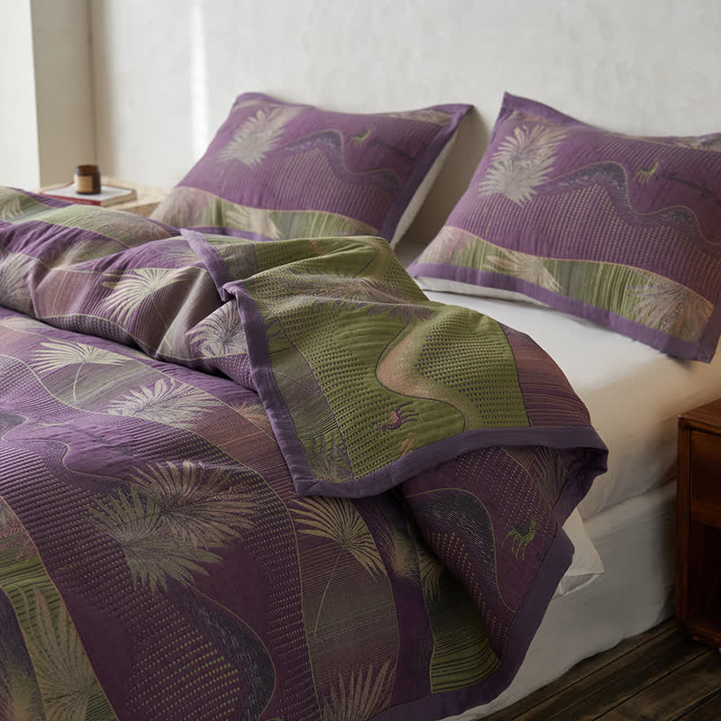 Couette confortable avec gaze double épaisseur et motif de feuilles rétro