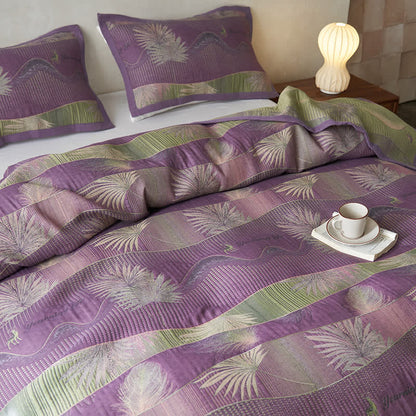 Couette confortable avec gaze double épaisseur et motif de feuilles rétro