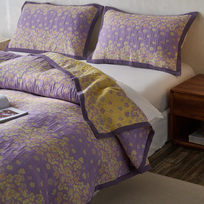 Couette rustique en gaze de coton à motif floral violet
