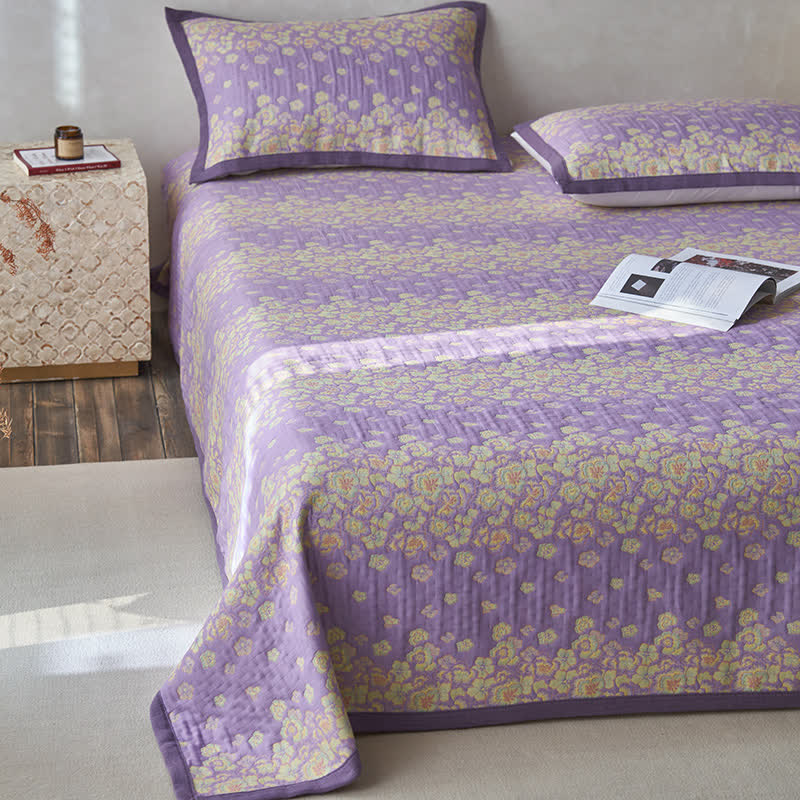 Couette rustique en gaze de coton à motif floral violet