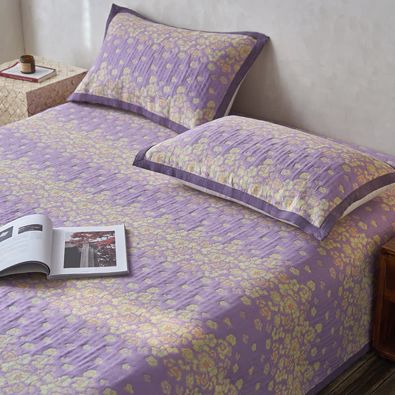 Couette rustique en gaze de coton à motif floral violet