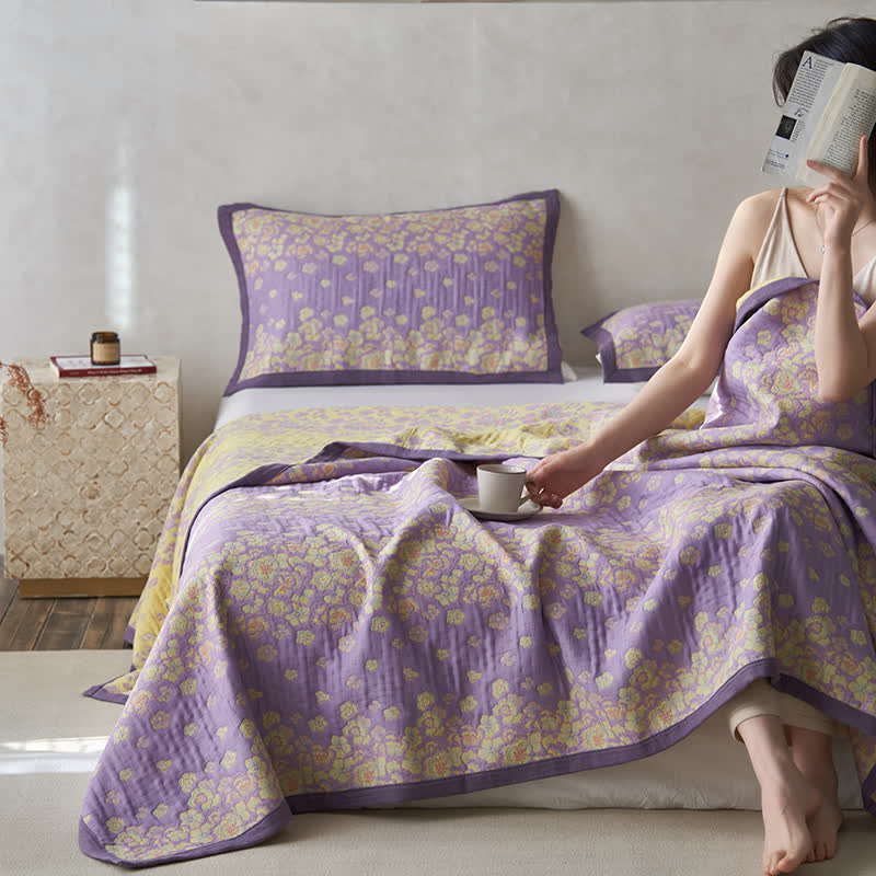 Couette rustique en gaze de coton à motif floral violet