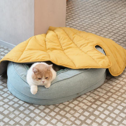Tapis pour animaux doux et absorbant en forme de feuille créative