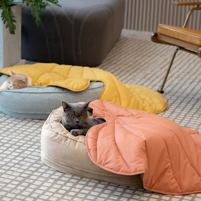 Tapis pour animaux doux et absorbant en forme de feuille créative