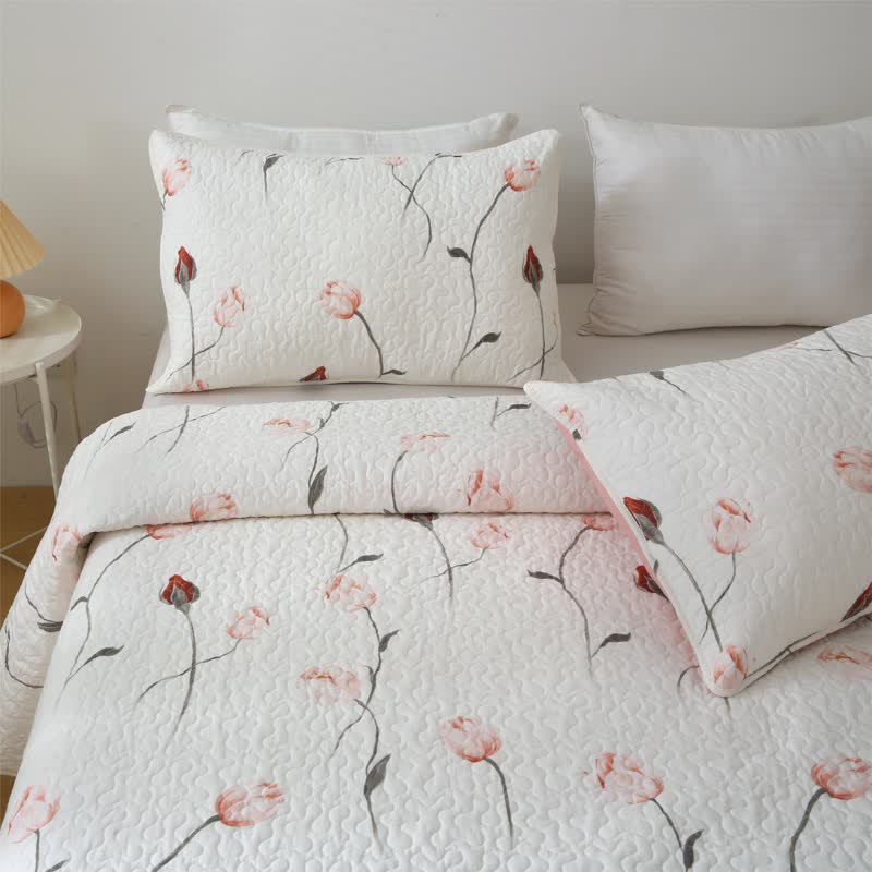Linge de lit élégant et matelassé en pur coton rose