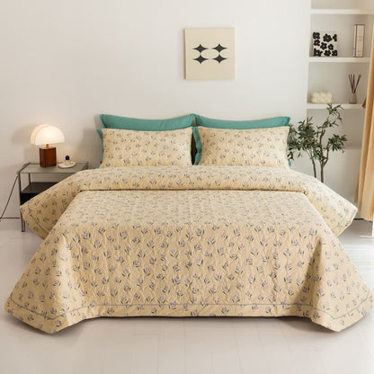 Linge de lit matelassé rustique en pur coton avec tulipes