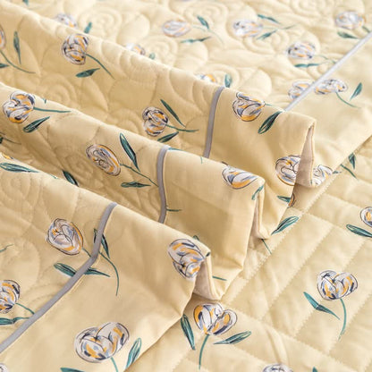 Linge de lit matelassé rustique en pur coton avec tulipes