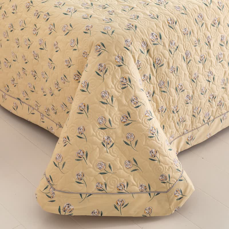 Linge de lit matelassé rustique en pur coton avec tulipes