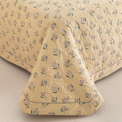 Linge de lit matelassé rustique en pur coton avec tulipes