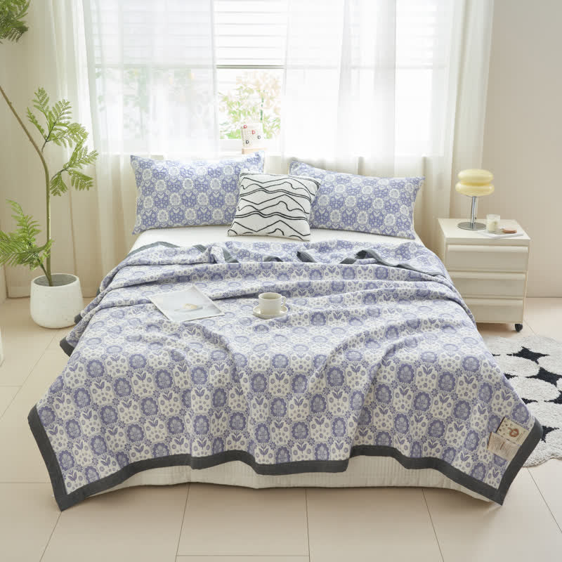 Couette en gaze de coton douce avec motif floral d'été