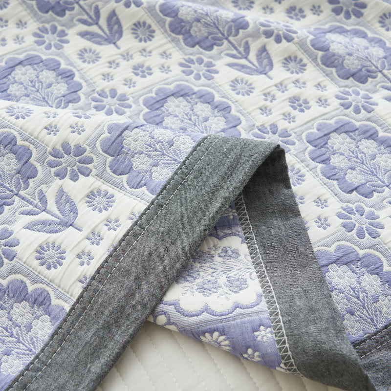 Couette en gaze de coton douce avec motif floral d'été