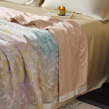Couette douce en fibre de lyocell avec un motif floral coloré