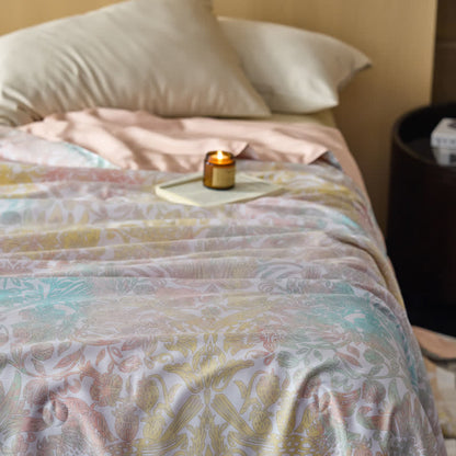 Couette douce en fibre de lyocell avec un motif floral coloré