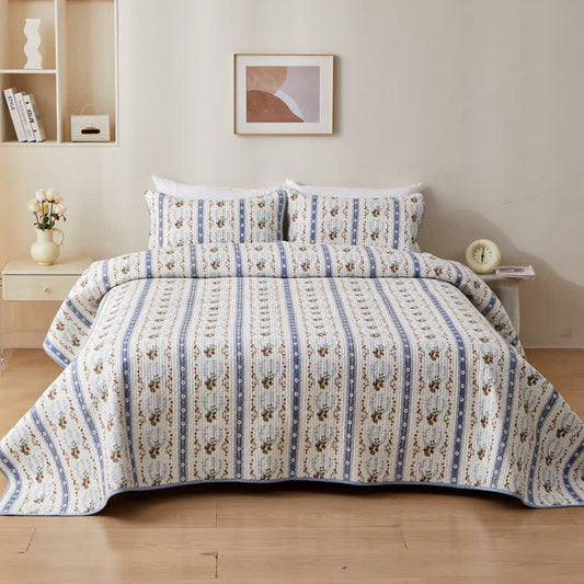 Linge de lit matelassé en pur coton avec un motif floral frais
