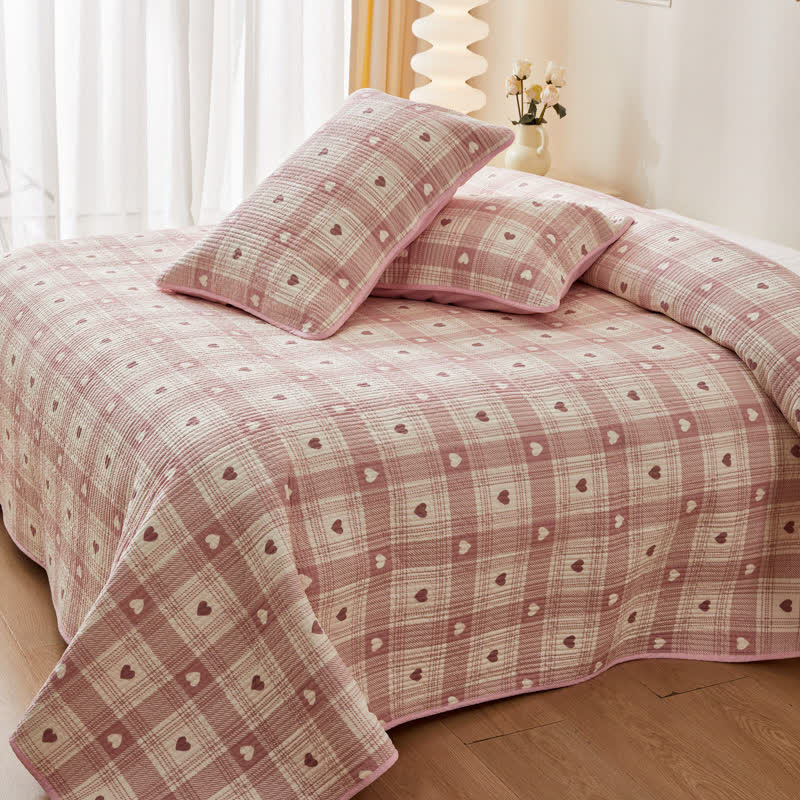 Linge de lit matelassé en pur coton avec motif cœur et carreaux