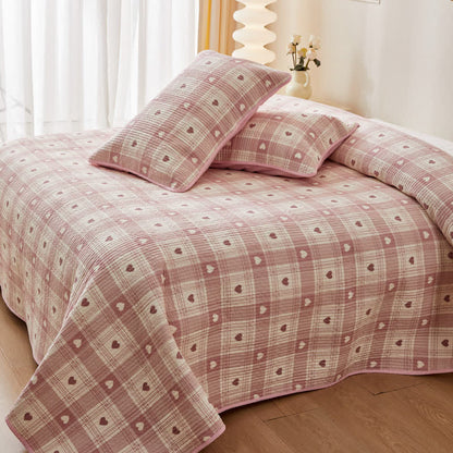 Linge de lit matelassé en pur coton avec motif cœur et carreaux