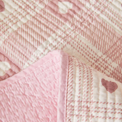 Linge de lit matelassé en pur coton avec motif cœur et carreaux