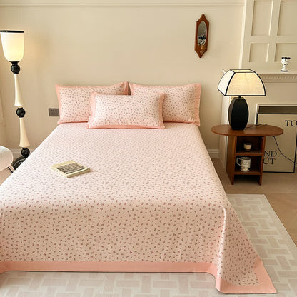 Couvre-lit doux en pur coton avec une élégante rose