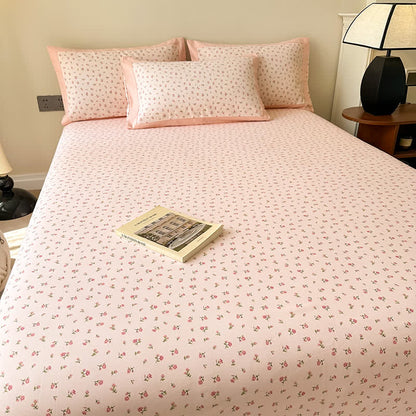 Couvre-lit doux en pur coton avec une élégante rose