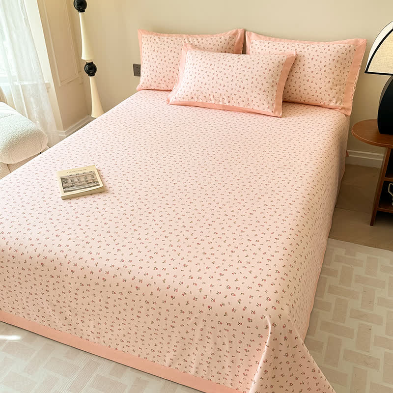 Couvre-lit doux en pur coton avec une élégante rose