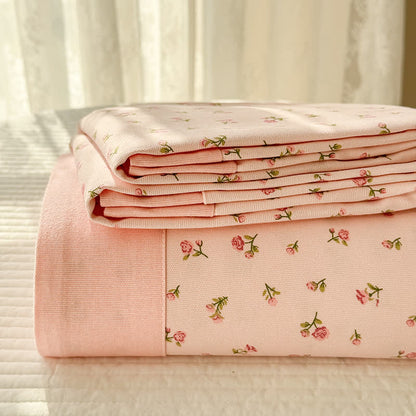 Couvre-lit doux en pur coton avec une élégante rose