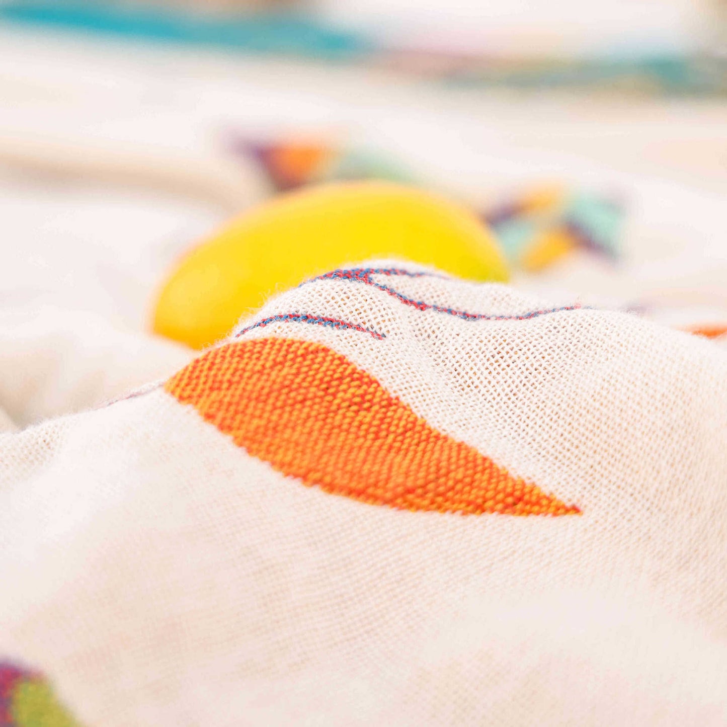 Couette en gaze de coton avec pompons d'oiseaux pastoraux
